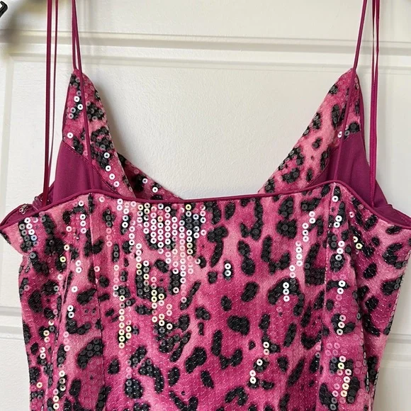 FUN & SEXY Women’s Medium Dress from Neiman Marcus! - Picture 4 of 10